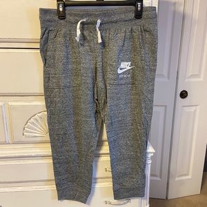Nike cropped sweatpants